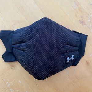 Under Armour Mask